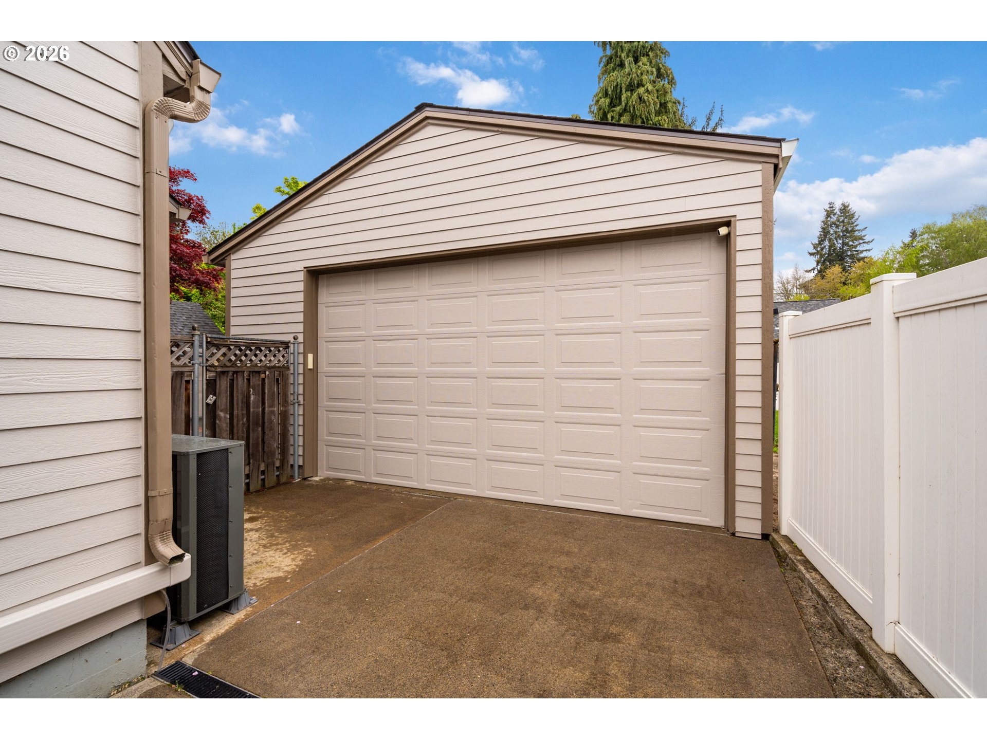 3725 Southeast Tibbetts Street Portland, OR 97202 - Photo 19 of 20