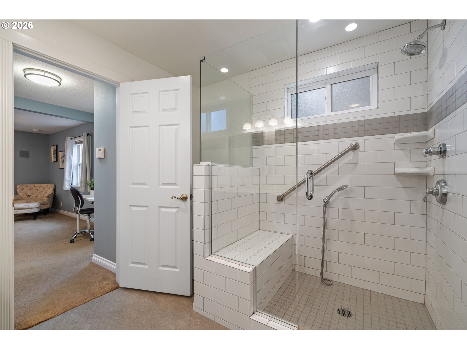 3725 Southeast Tibbetts Street Portland, OR 97202 - Photo 9 of 20