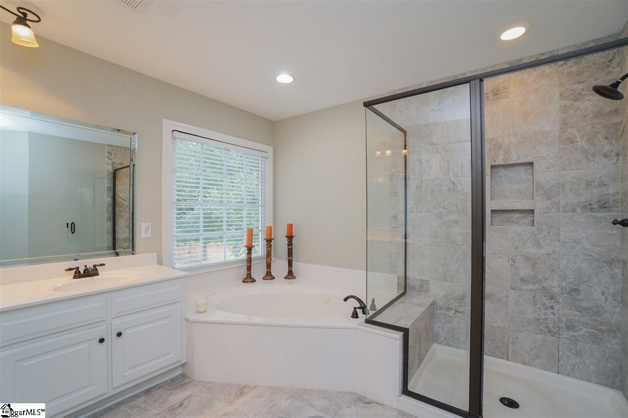 39 Deer Track Road Simpsonville, SC 29681 - Photo 21 of 36 Gallery Image 21