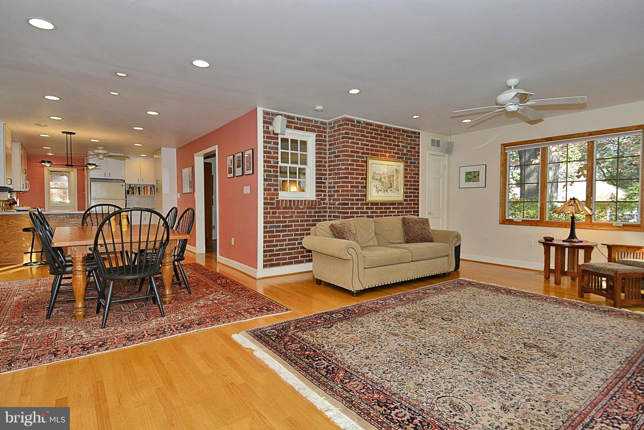 9012 Sudbury Road Silver Spring, MD 20901 - Photo 11 of 27 Family Room