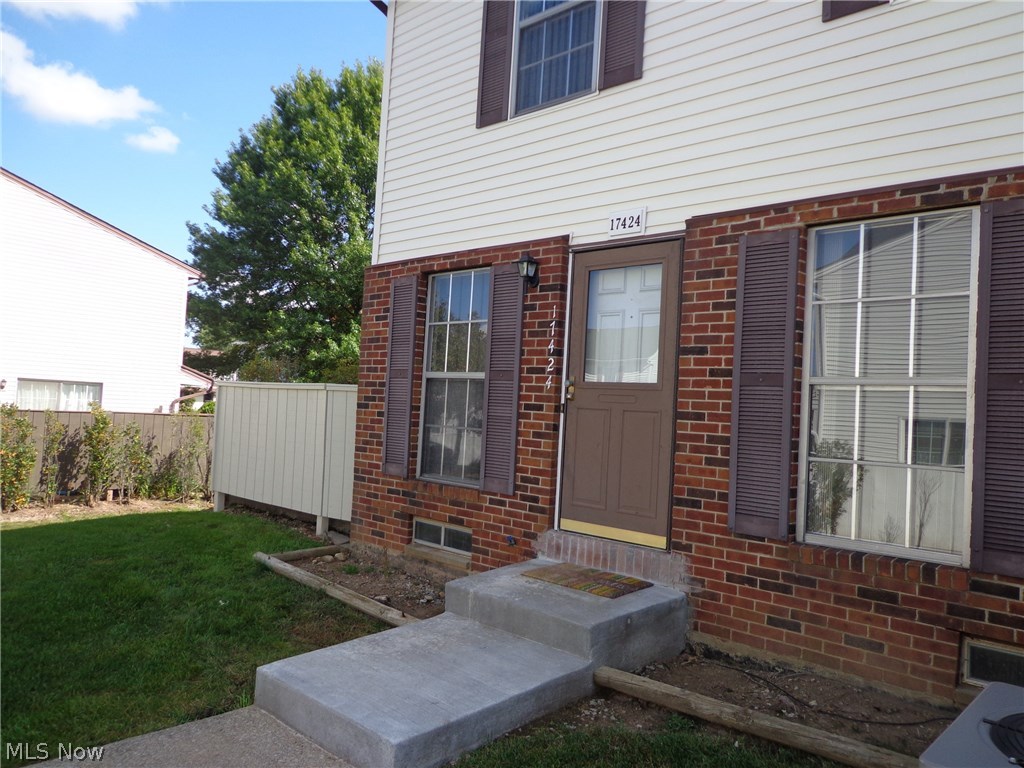 17424 Sheldon Road, Unit 45D Brook Park, OH 44142 - Photo 3 of 20 Gallery Image 3