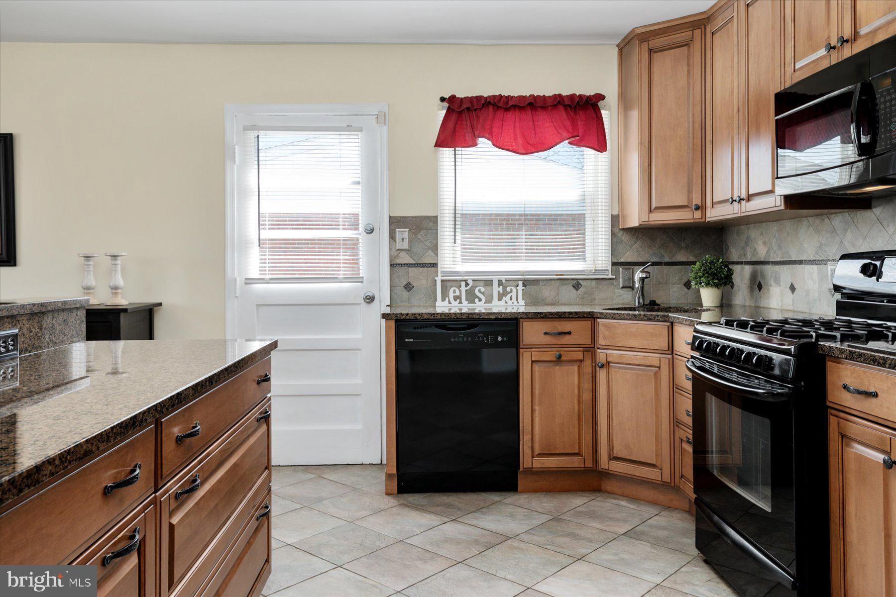 7913 Brookhaven Road Windsor Mill, MD 21244 - Photo 10 of 32