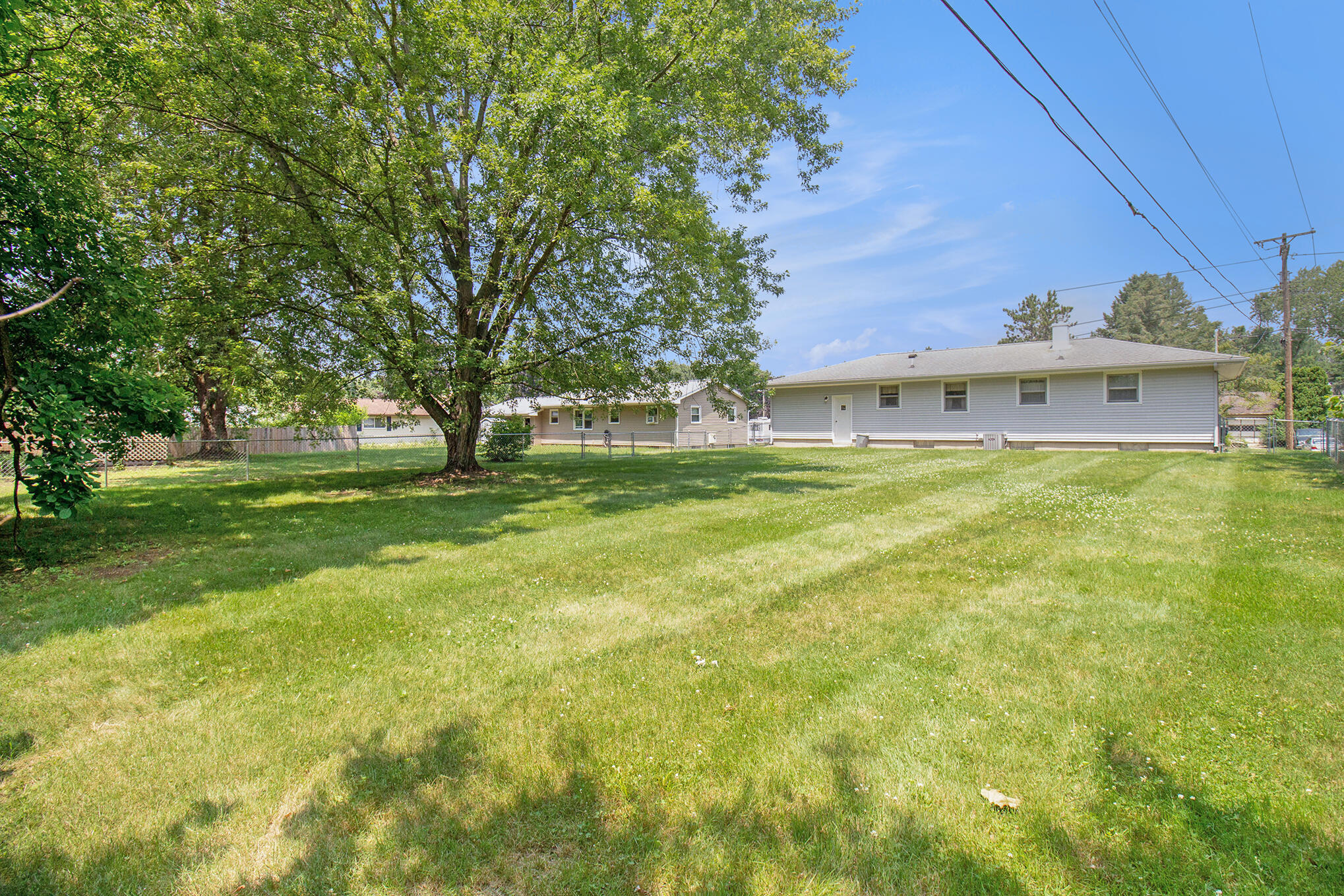 1225 Rockefeller Drive Jackson, MI 49203 - Photo 23 of 25 023_img_7872