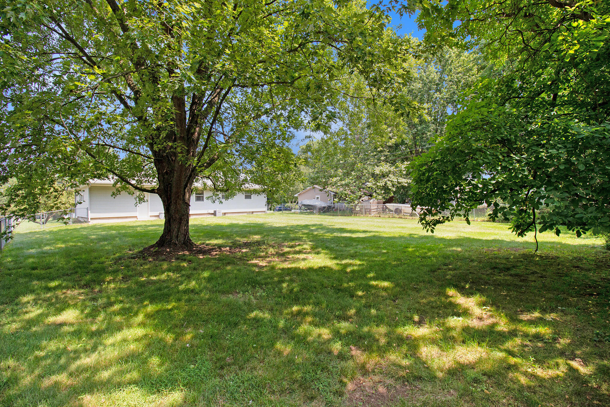 1225 Rockefeller Drive Jackson, MI 49203 - Photo 24 of 25 025_img_7874