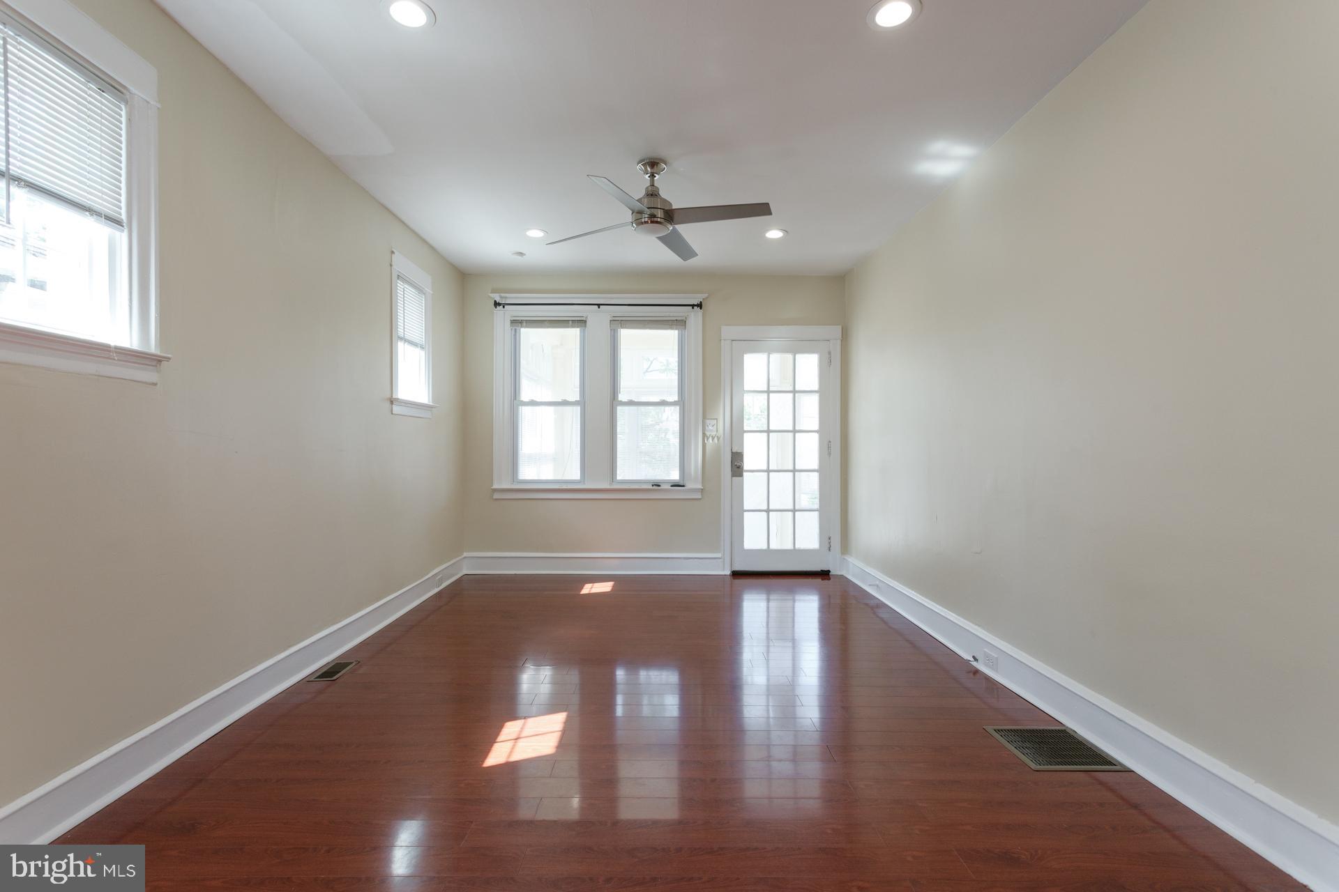 1213 Friendship Street Philadelphia, PA 19111 - Photo 4 of 30