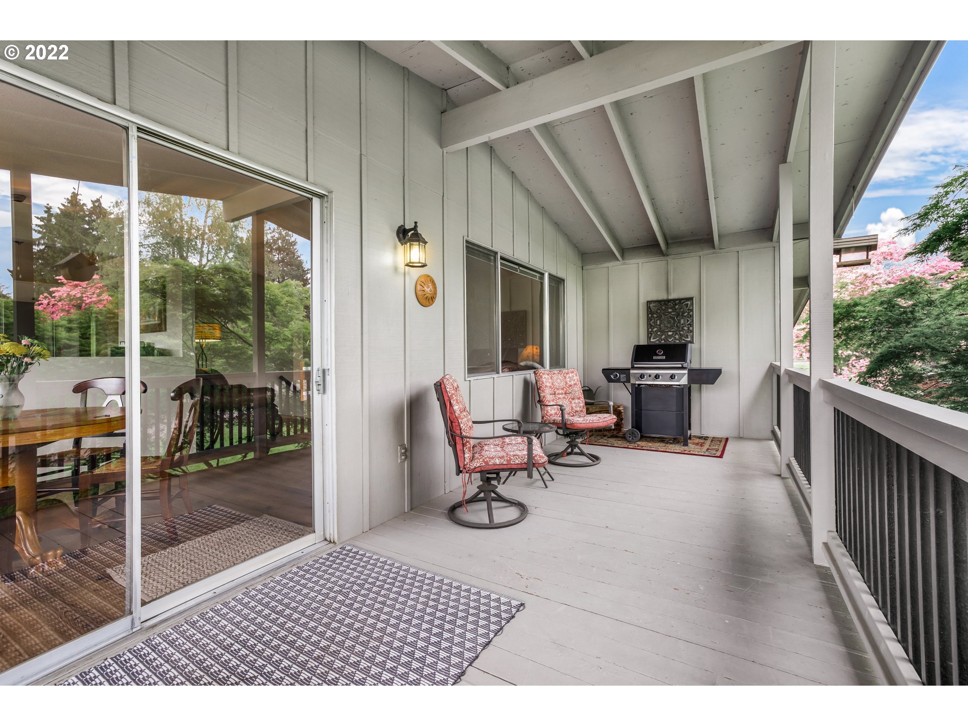 4672 Southeast Robin Road Milwaukie, OR 97267 - Photo 9 of 28 Gallery Image 9