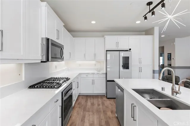 $825,000 | 15765 Kings Peak Drive, Fontana, CA 92336