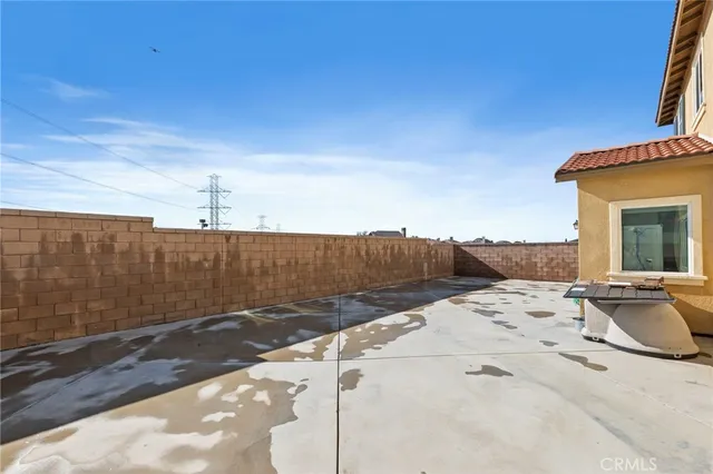 $825,000 | 15765 Kings Peak Drive, Fontana, CA 92336