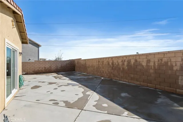 $825,000 | 15765 Kings Peak Drive, Fontana, CA 92336