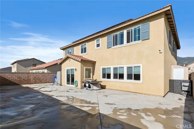 $825,000 | 15765 Kings Peak Drive, Fontana, CA 92336