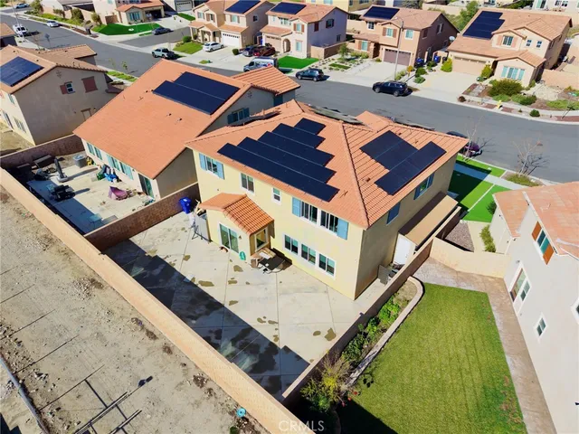 $825,000 | 15765 Kings Peak Drive, Fontana, CA 92336