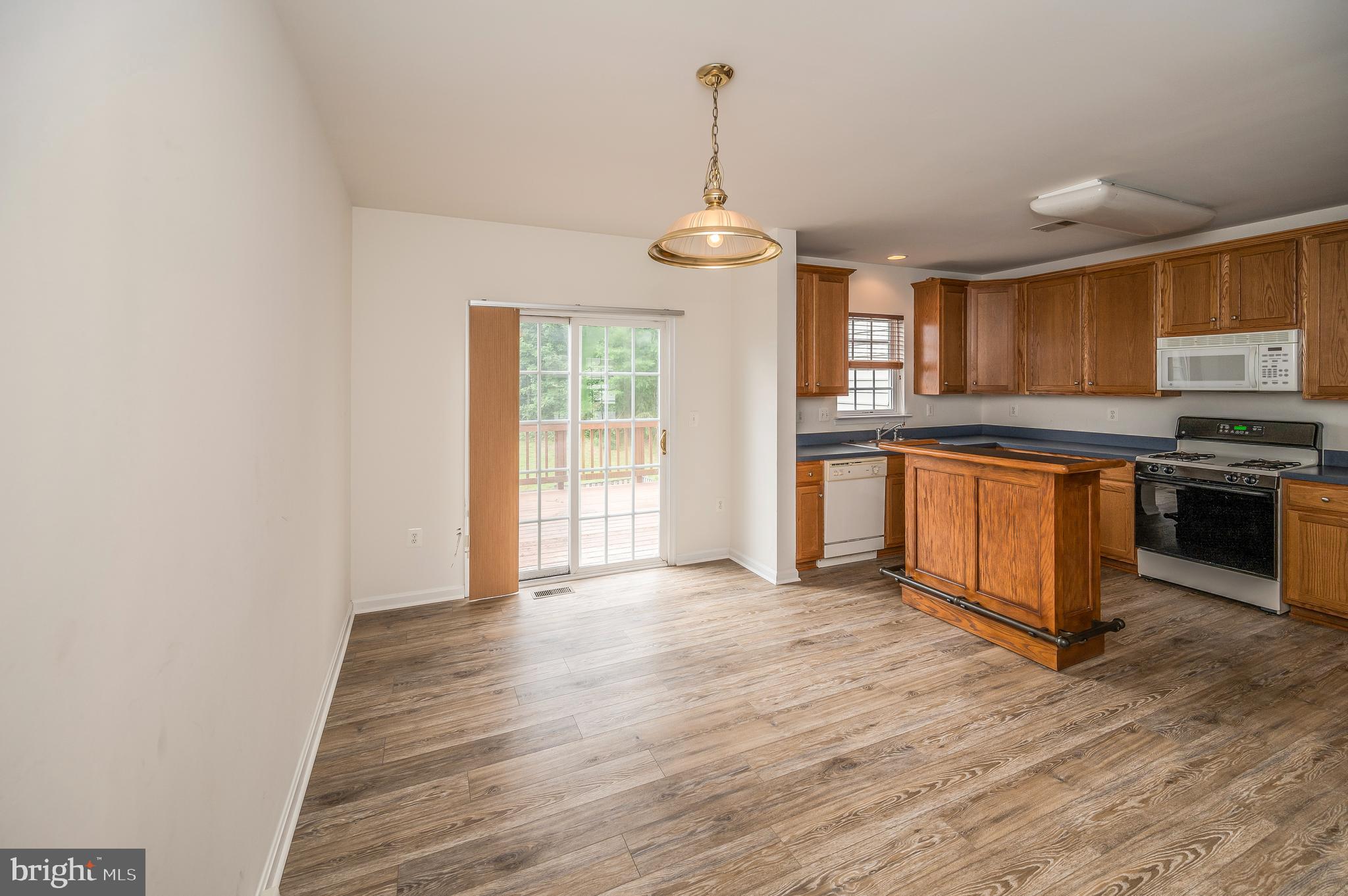 9836 Cheshire Ridge Circle Manassas, VA 20110 - Photo 13 of 40