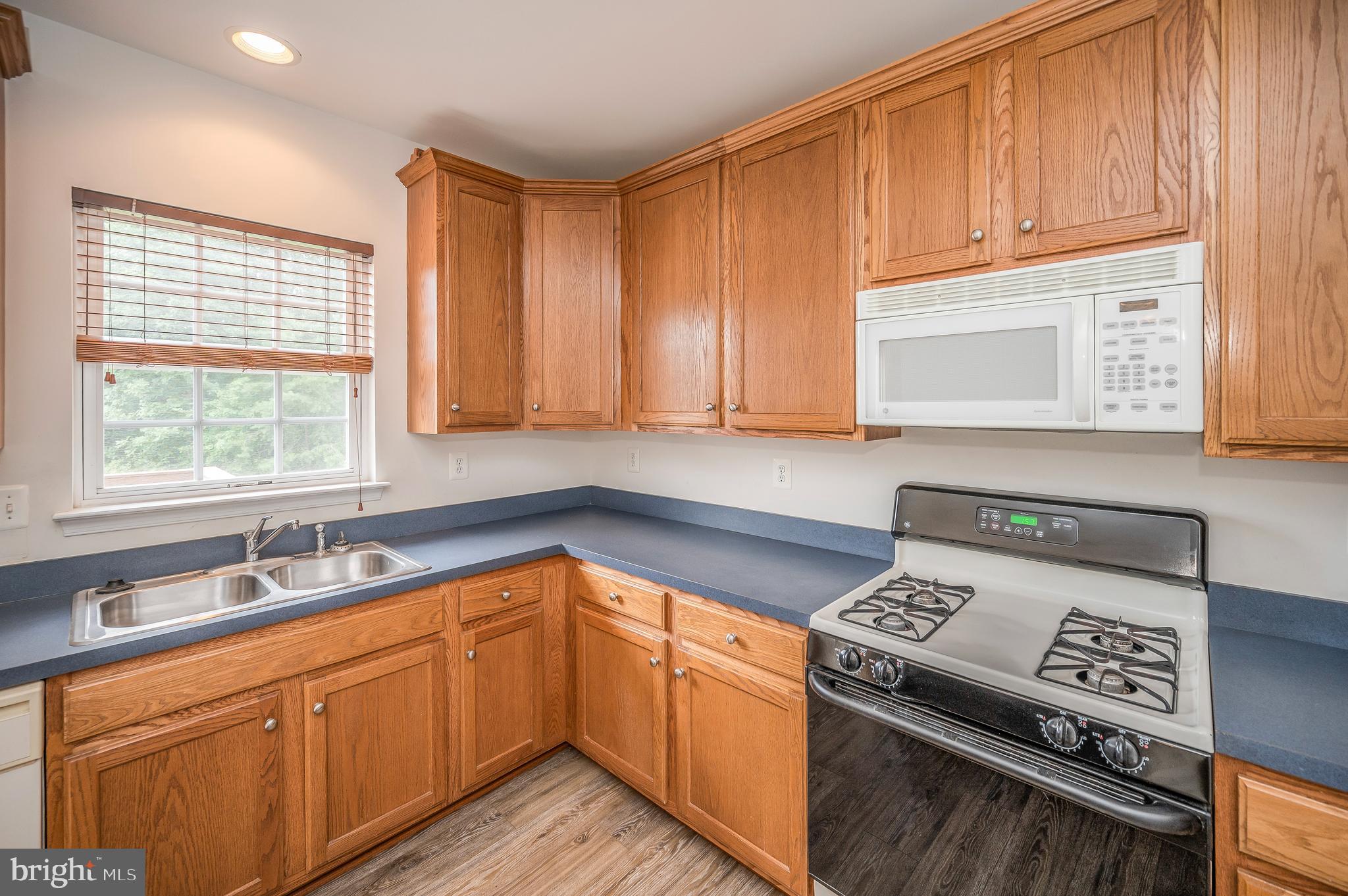 9836 Cheshire Ridge Circle Manassas, VA 20110 - Photo 20 of 40