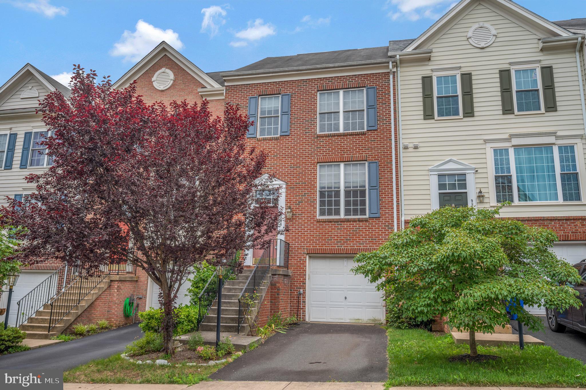 9836 Cheshire Ridge Circle Manassas, VA 20110 - Photo 2 of 40