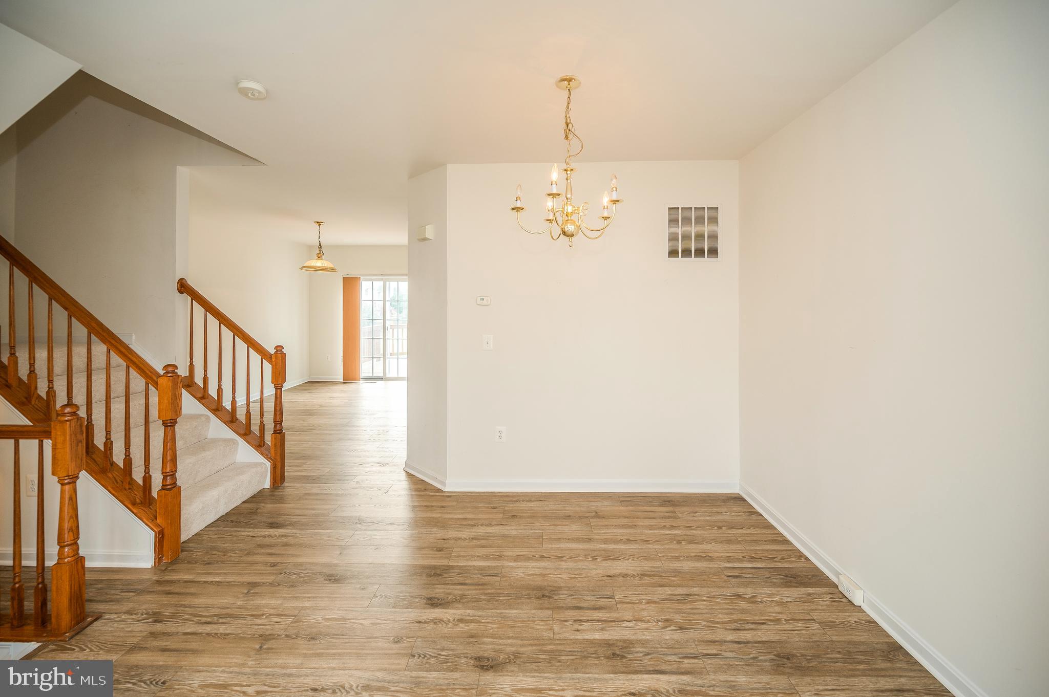 9836 Cheshire Ridge Circle Manassas, VA 20110 - Photo 7 of 40