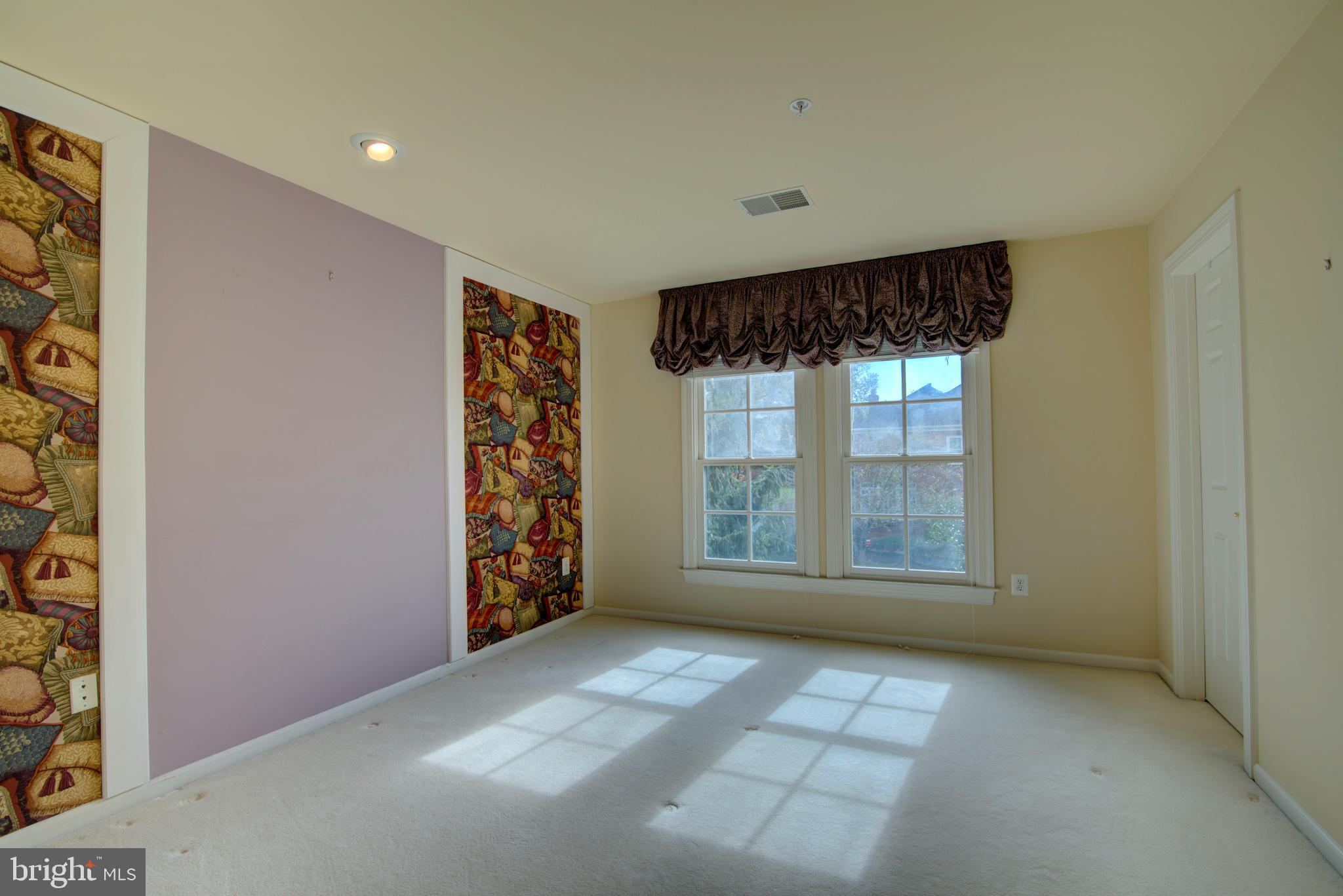 43462 Firestone Place Leesburg, VA 20176 - Photo 37 of 80 a view of an empty room with a window