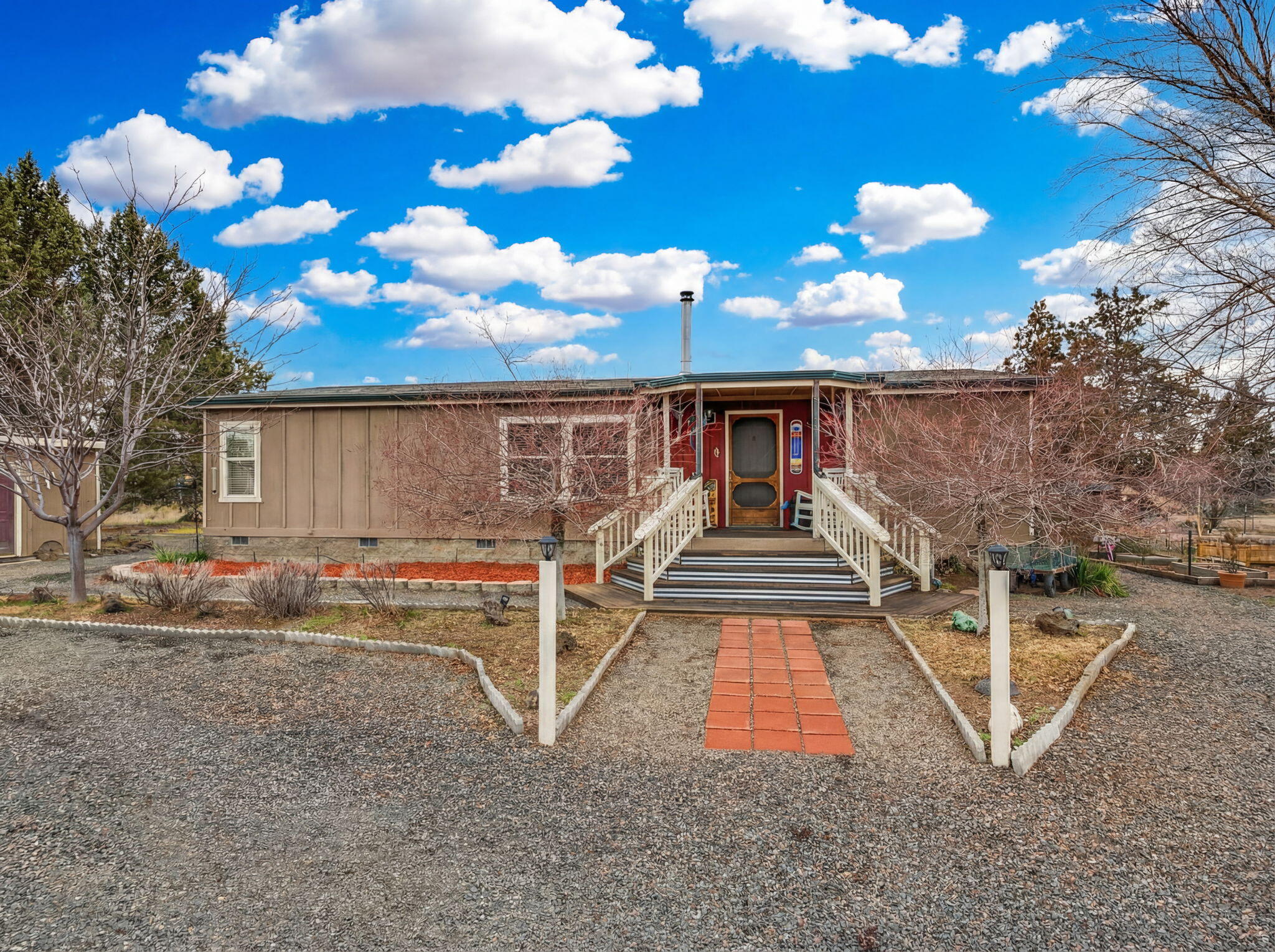 5404 Southwest Badger Road Terrebonne, OR 97760 - Photo 11 of 74 2026_01_29_5405_sw_badger_road_terrebone