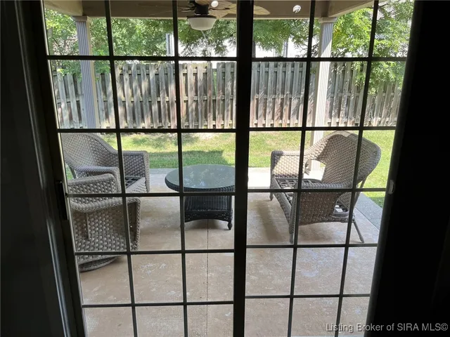 $2,300 | 620 West Utica Street, Unit 2, Sellersburg, IN 47172