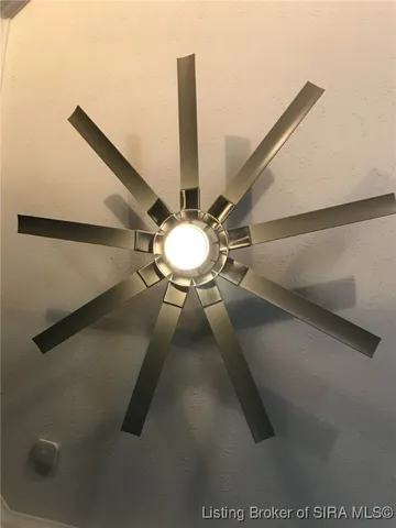 $2,300 | 620 West Utica Street, Unit 2, Sellersburg, IN 47172