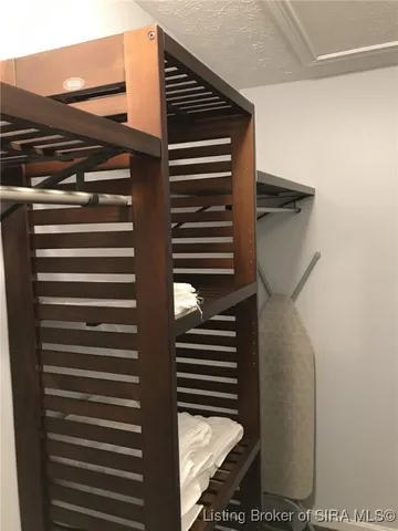 $2,300 | 620 West Utica Street, Unit 2, Sellersburg, IN 47172