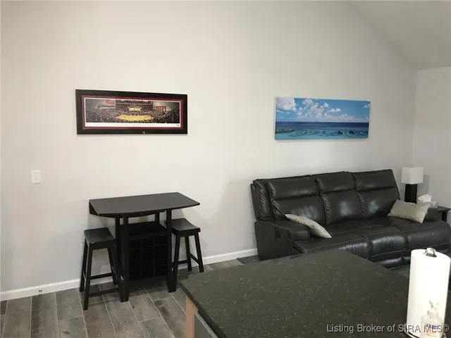 $2,300 | 620 West Utica Street, Unit 2, Sellersburg, IN 47172