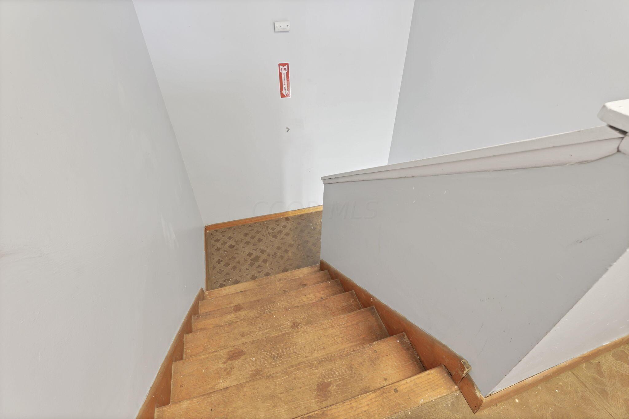 690 Kingsford Road Columbus, OH 43204 - Photo 65 of 80 56-web-or-mls-011A9633
