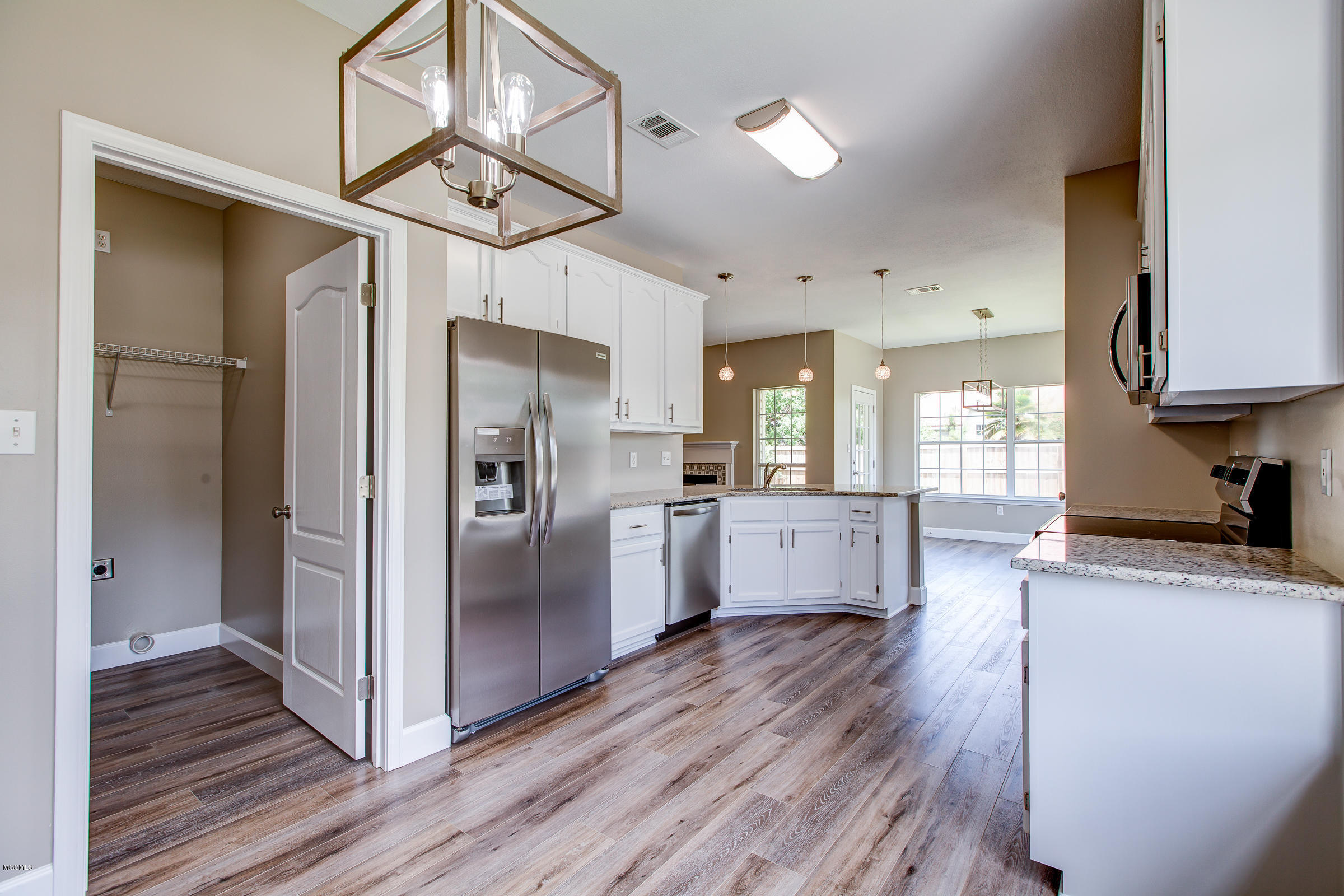 10670 Shorecrest Road Biloxi, MS 39532 - Photo 13 of 41 10670Shorecrest-12