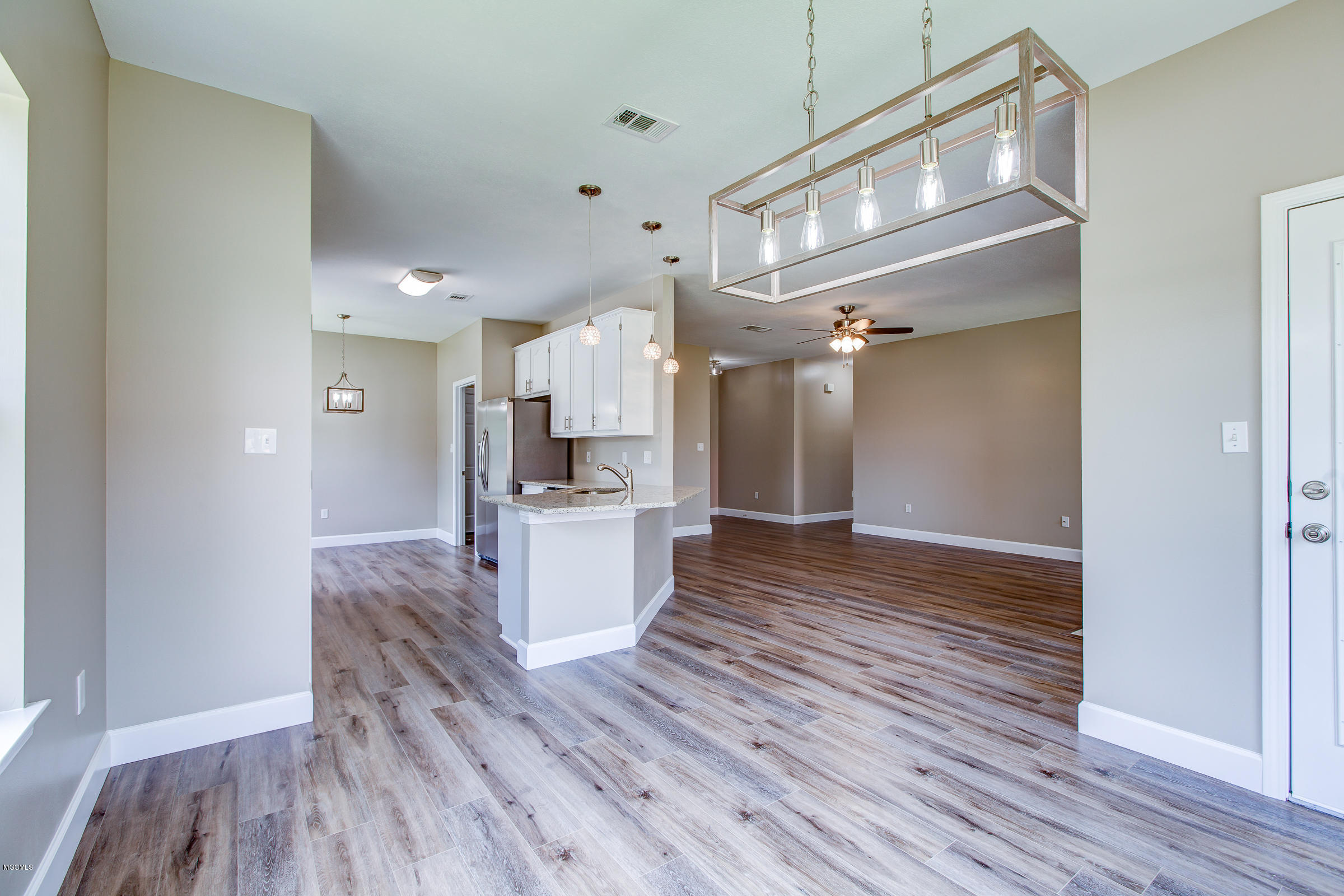 10670 Shorecrest Road Biloxi, MS 39532 - Photo 15 of 41 10670Shorecrest-14