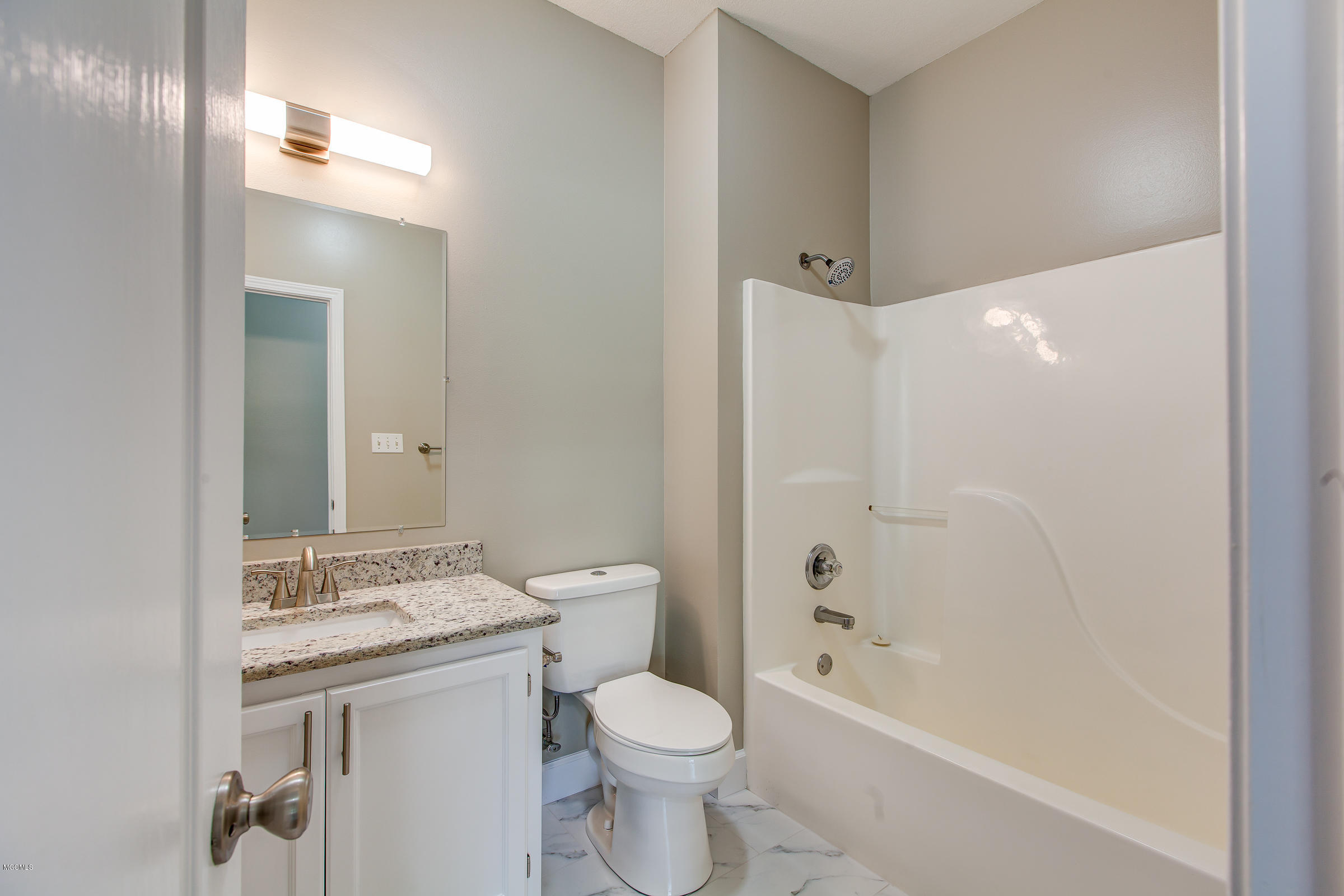 10670 Shorecrest Road Biloxi, MS 39532 - Photo 17 of 41 10670Shorecrest-16