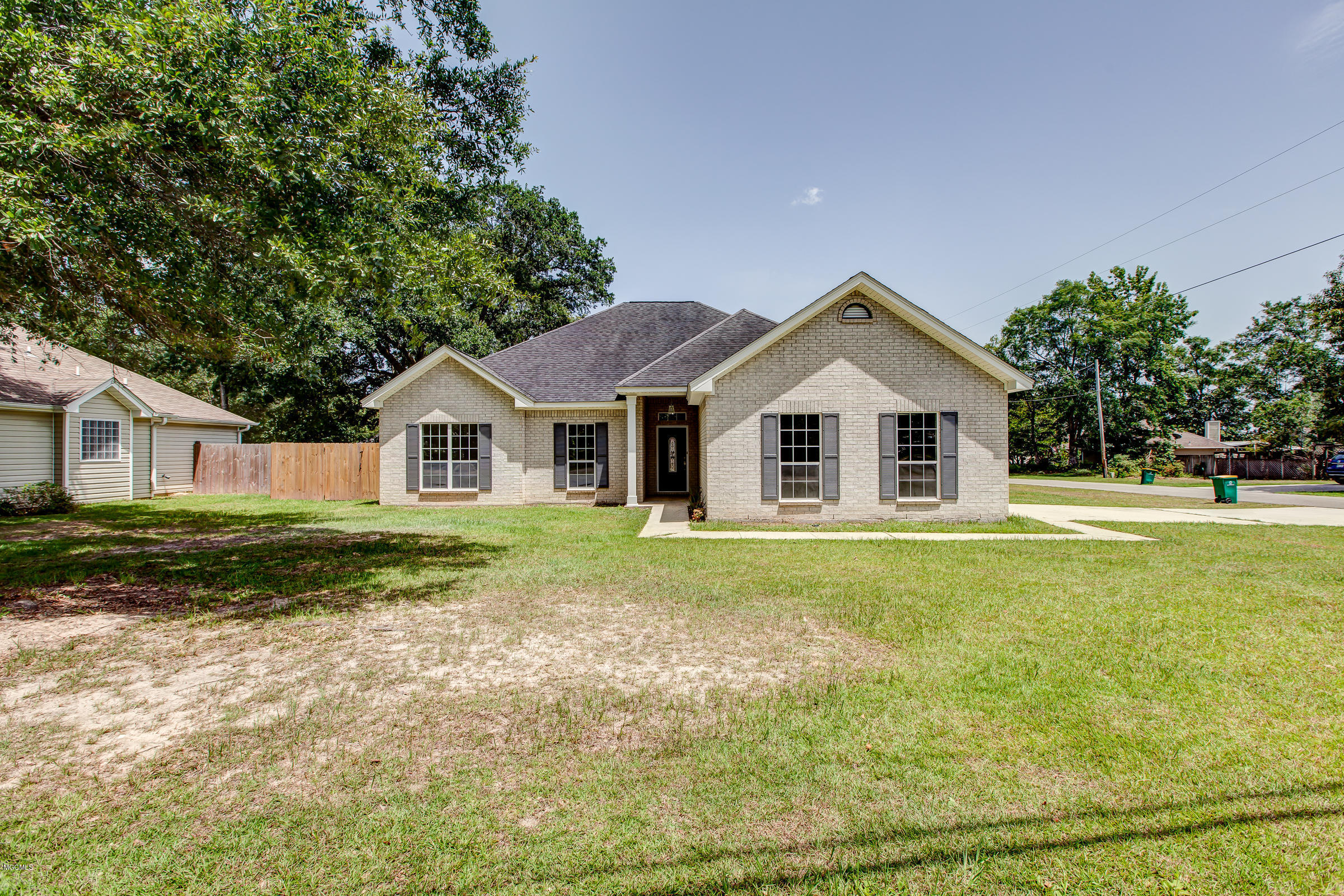 10670 Shorecrest Road Biloxi, MS 39532 - Photo 2 of 41 10670Shorecrest-1
