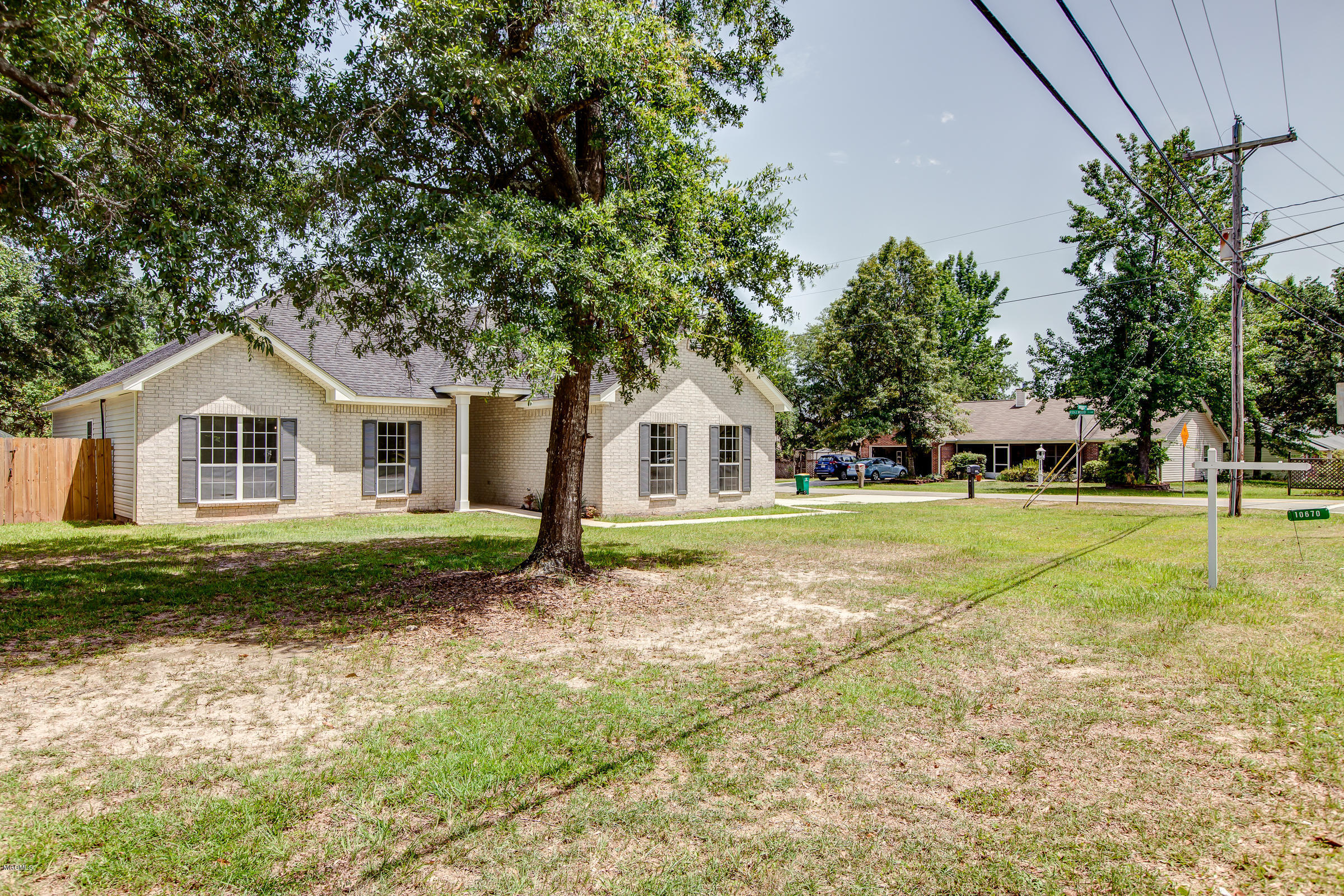 10670 Shorecrest Road Biloxi, MS 39532 - Photo 3 of 41 10670Shorecrest-2