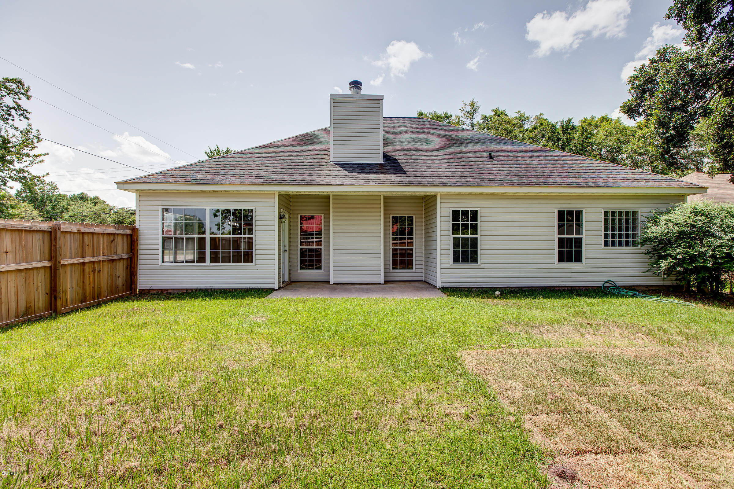 10670 Shorecrest Road Biloxi, MS 39532 - Photo 34 of 41 10670Shorecrest-33