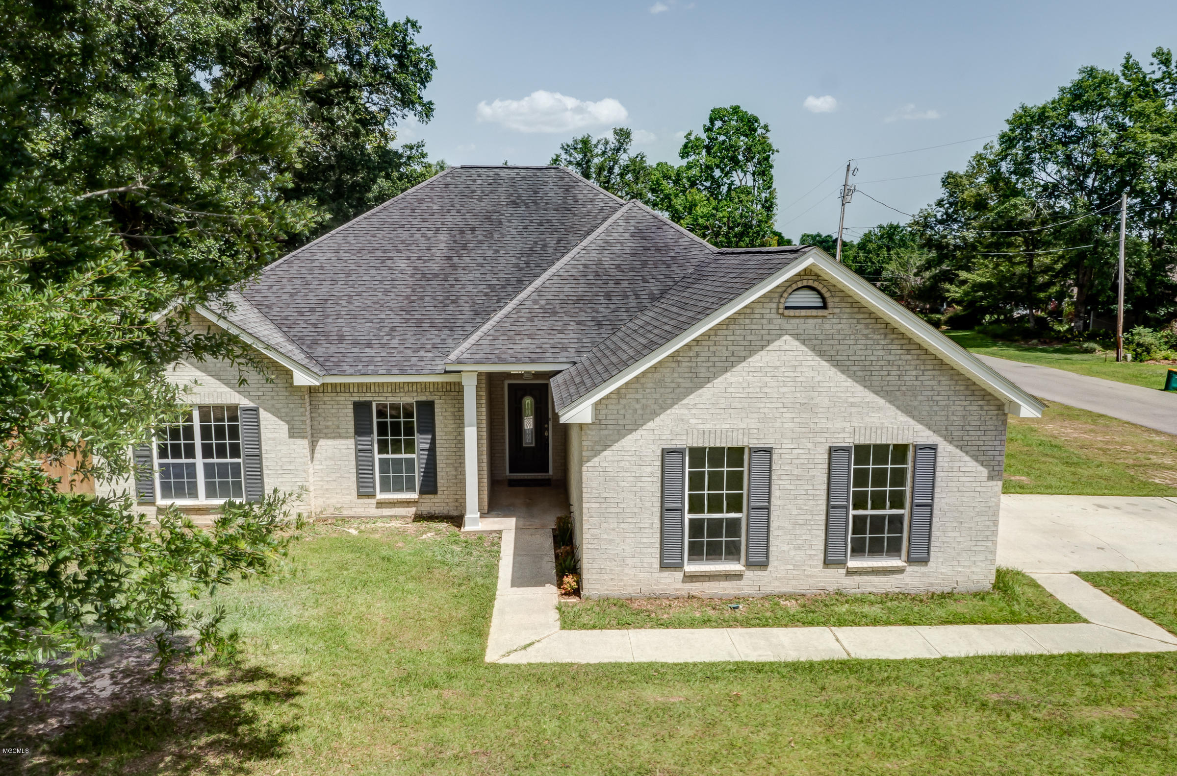 10670 Shorecrest Road Biloxi, MS 39532 - Photo 36 of 41 10670Shorecrest-36