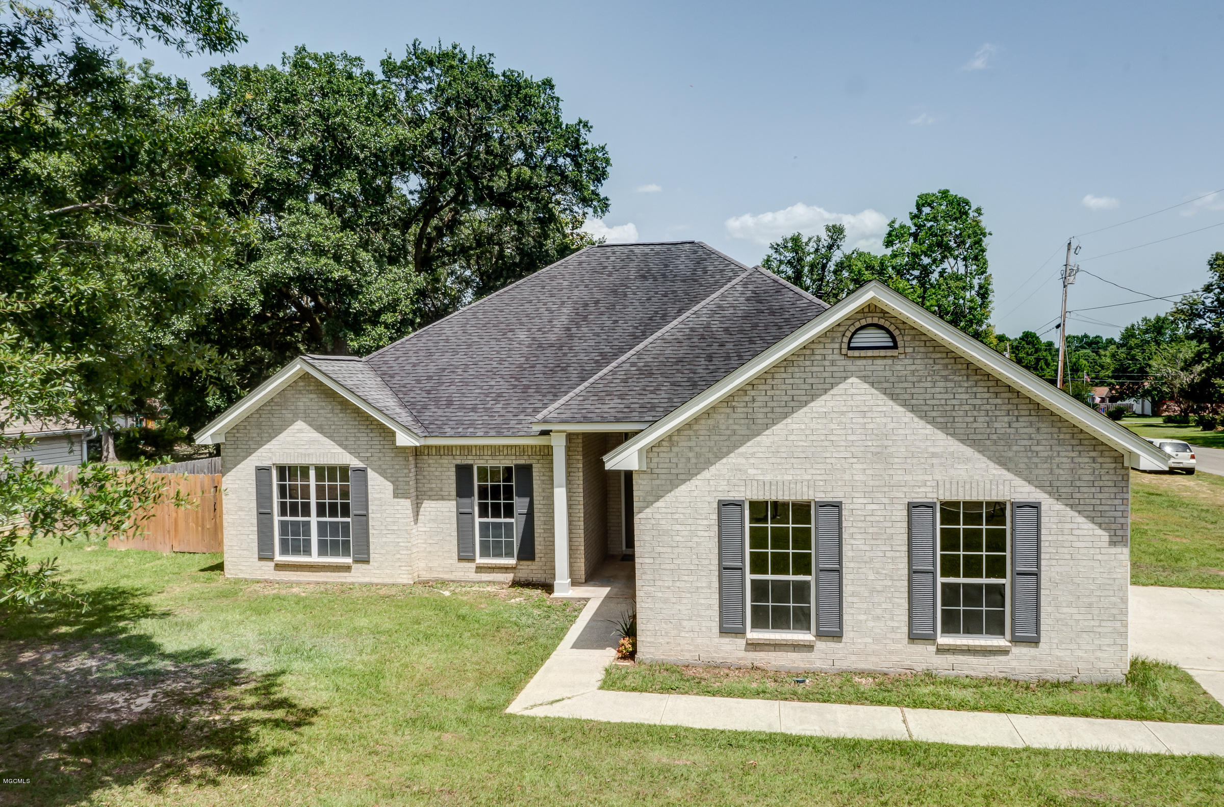 10670 Shorecrest Road Biloxi, MS 39532 - Photo 39 of 41 10670Shorecrest-39