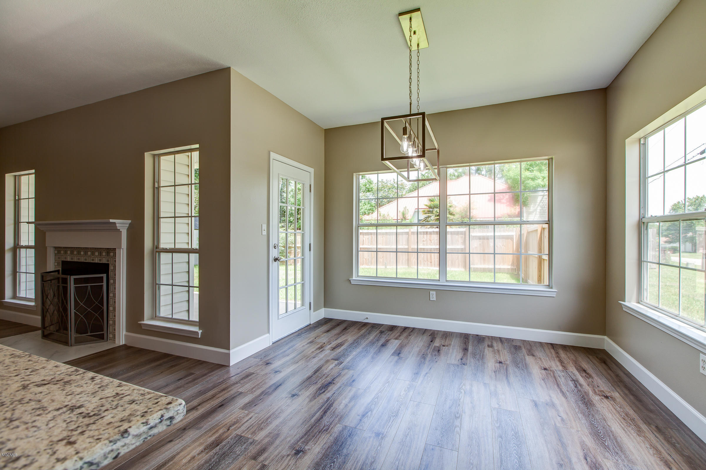 10670 Shorecrest Road Biloxi, MS 39532 - Photo 9 of 41 10670Shorecrest-8
