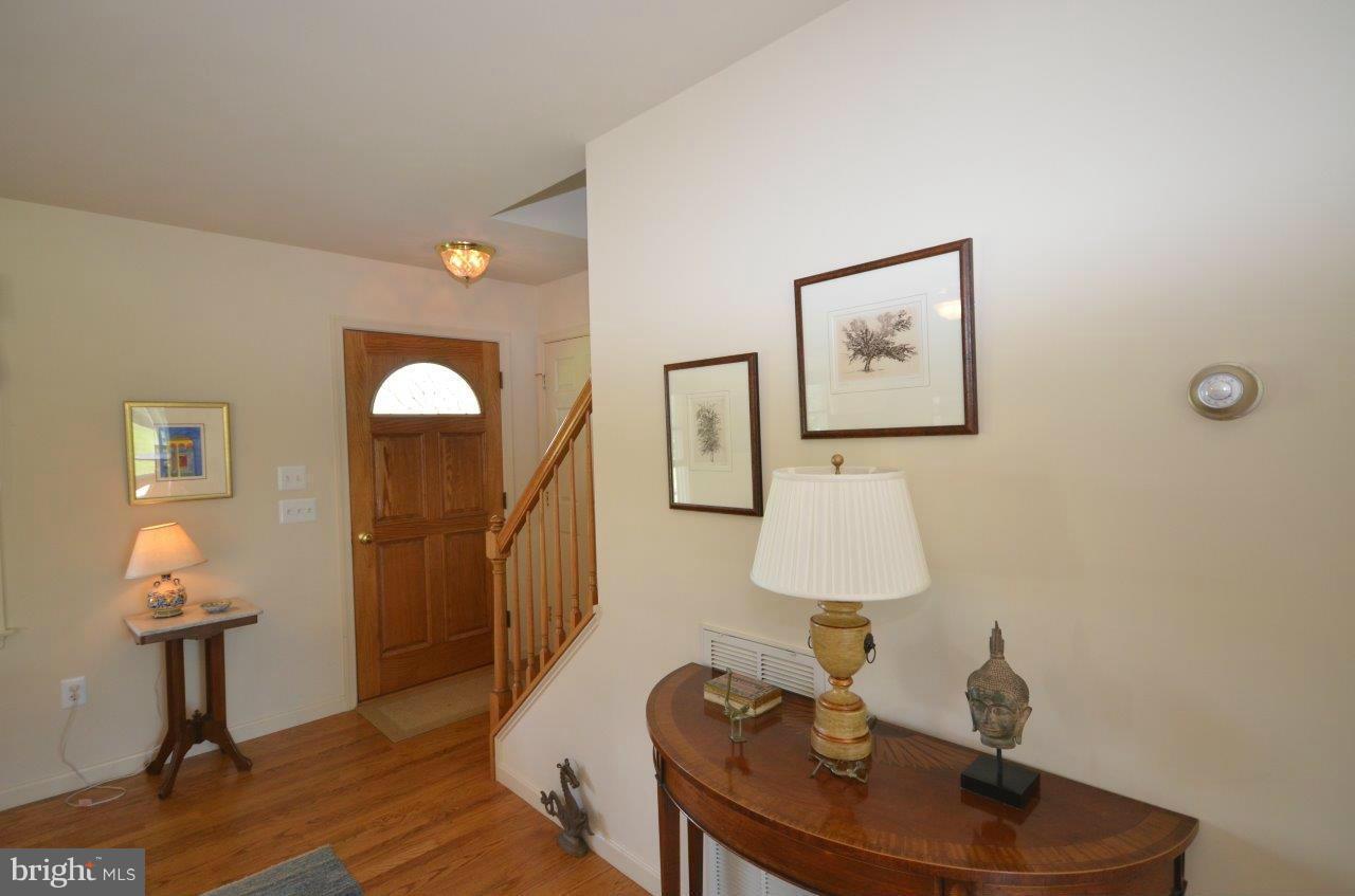 4566 Pinewood Road Oxford, MD 21654 - Photo 15 of 30 Front Entry