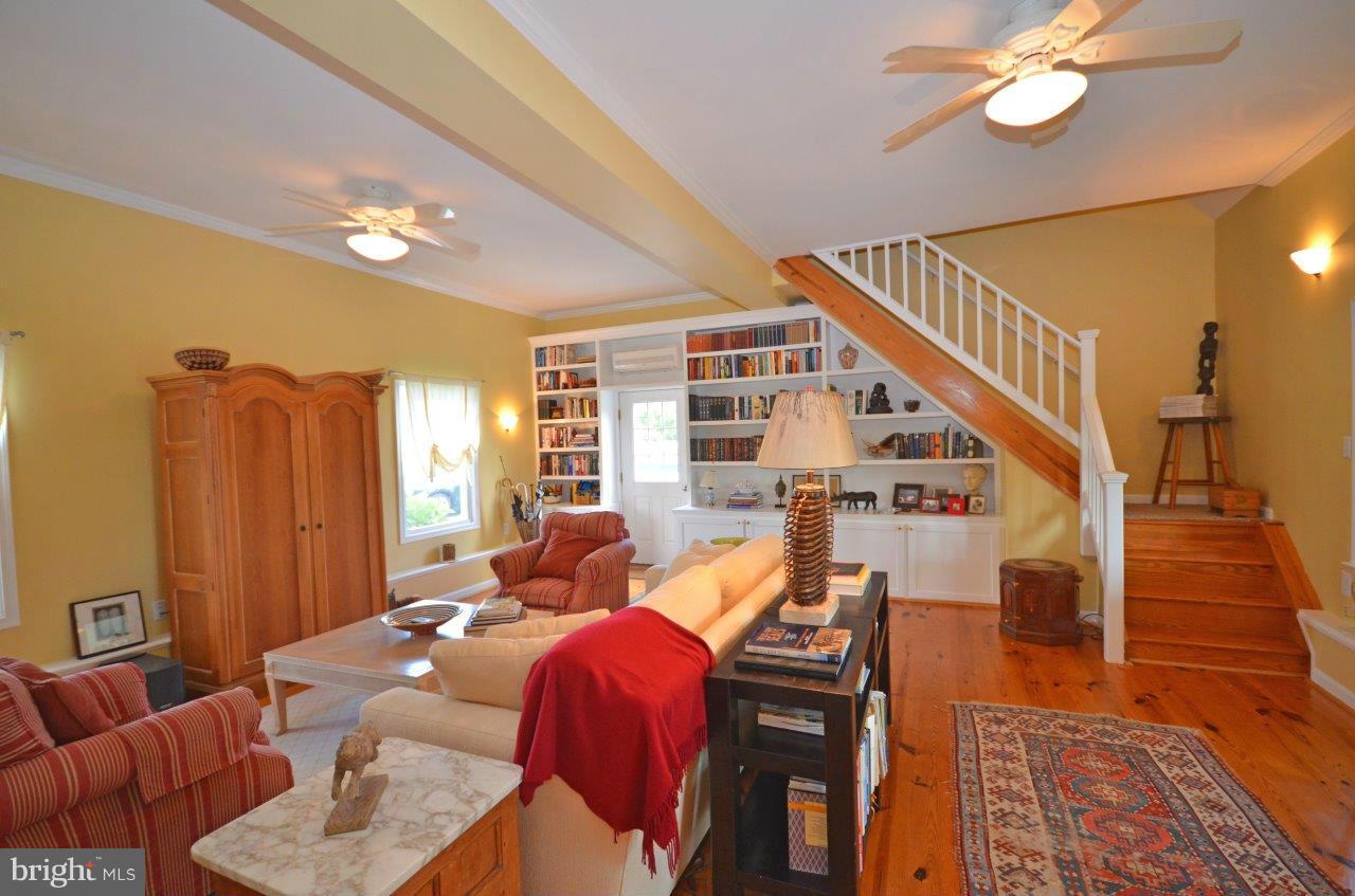 4566 Pinewood Road Oxford, MD 21654 - Photo 18 of 30 Family Room