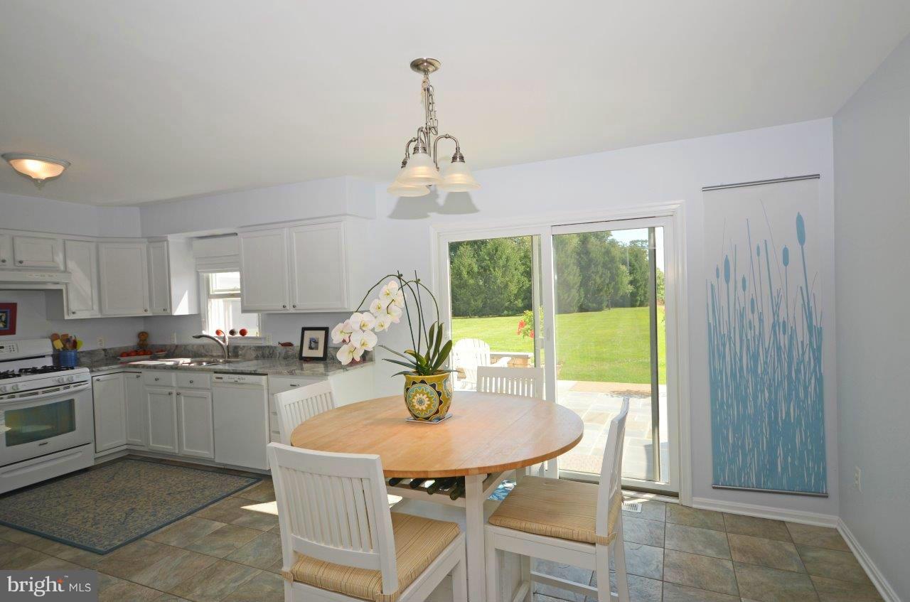 4566 Pinewood Road Oxford, MD 21654 - Photo 23 of 30 Breakfast Area