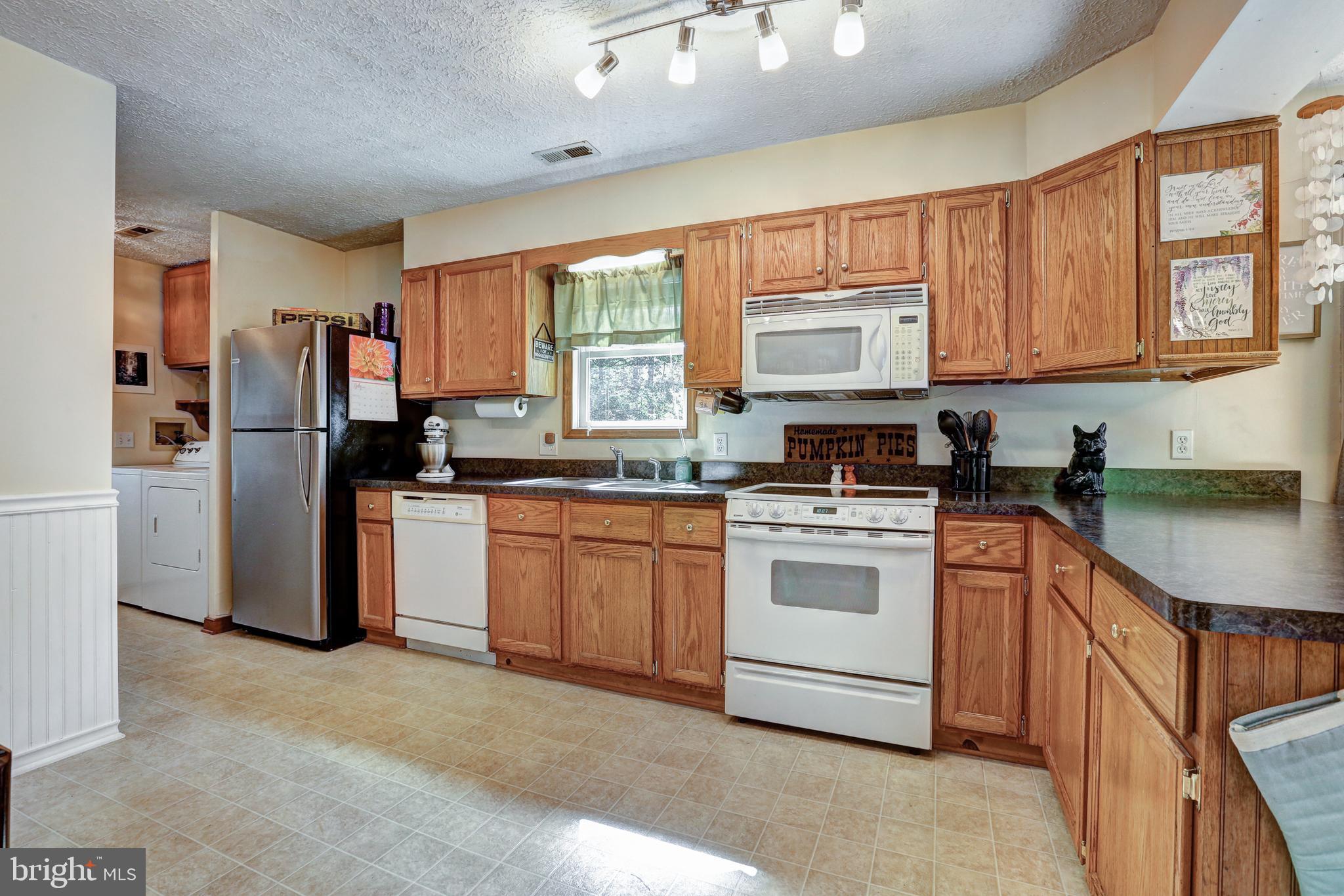 1190 Wickham Road Bumpass, VA 23024 - Photo 7 of 27 Gallery Image 7