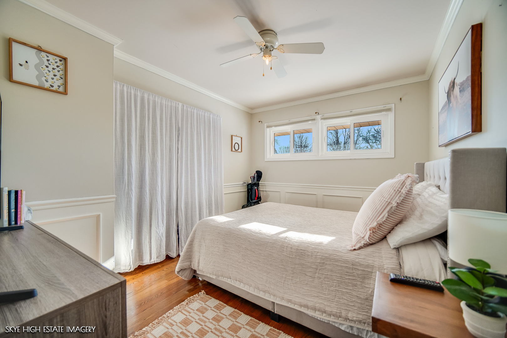 113 April Lane North Aurora, IL 60542 - Photo 14 of 23 a bed sitting in a bedroom next to a window