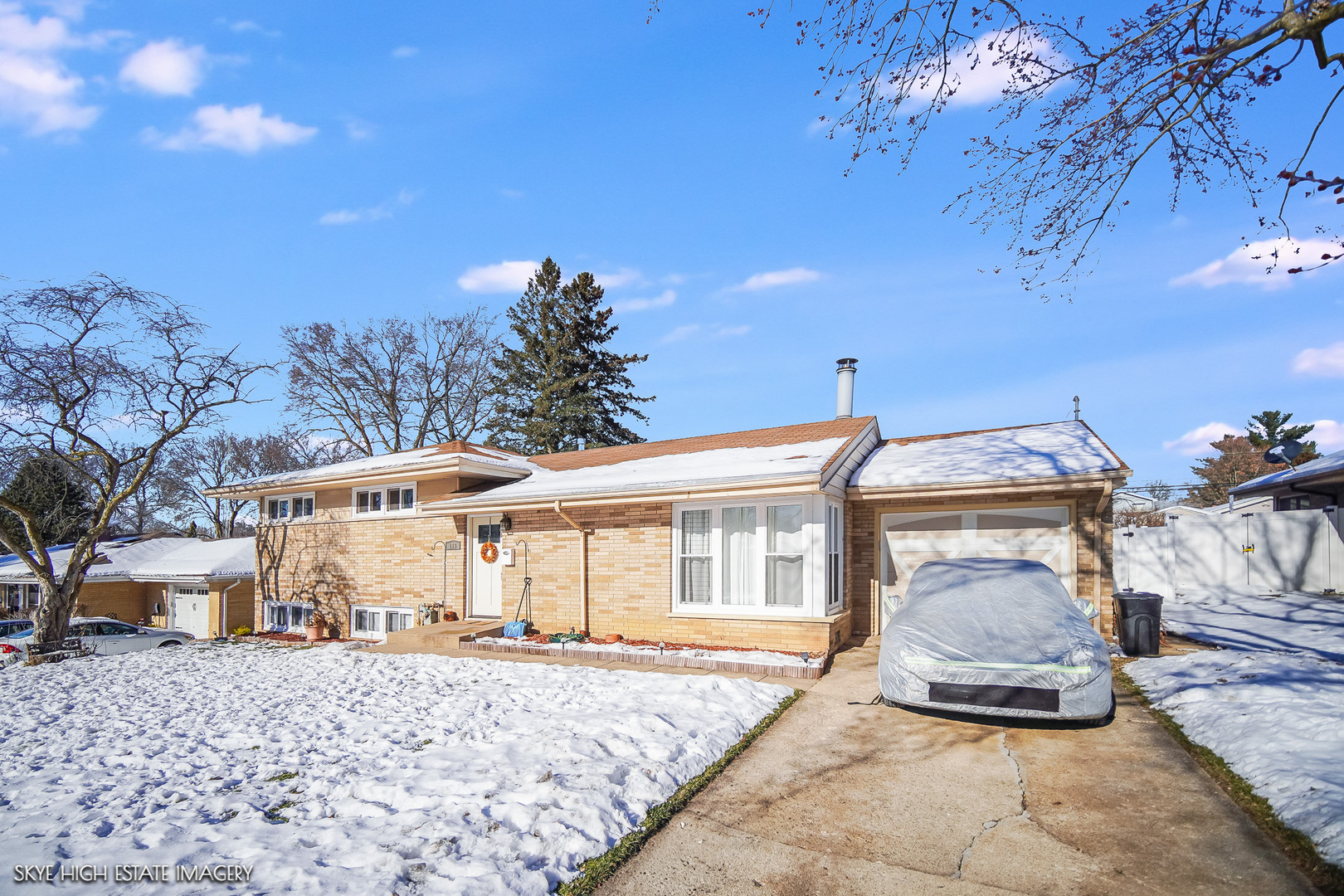 113 April Lane North Aurora, IL 60542 - Photo 23 of 23 a front view of a house with a yard
