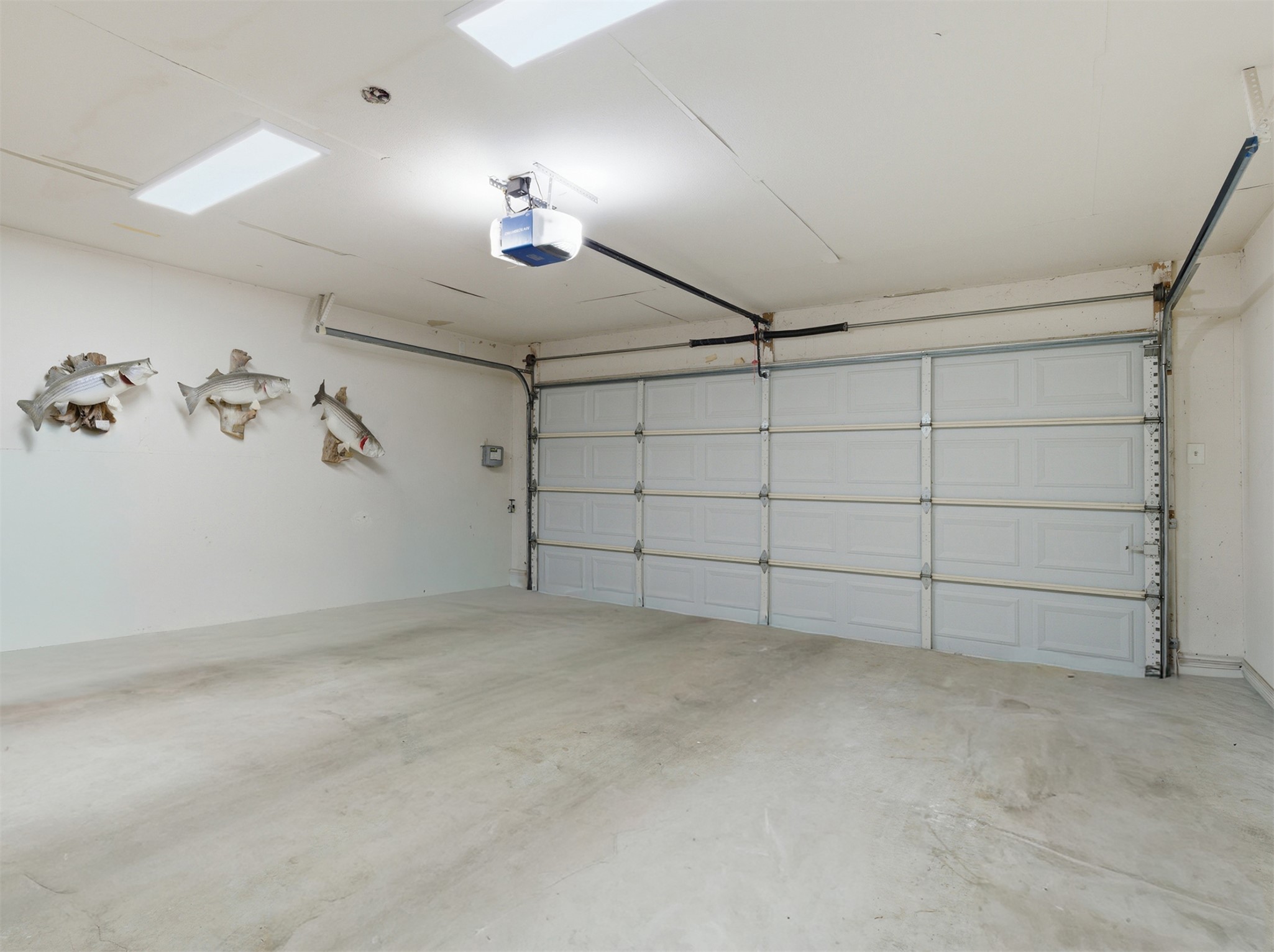 2810 Brandy Lane Georgetown, TX 78628 - Photo 30 of 38 a view of a garage