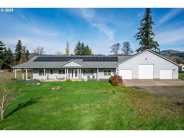 $762,000 | 1273 Southeast 4th Avenue, Mill City, OR 97360