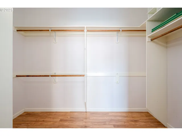 $799,000 | 1273 Southeast 4th Avenue, Mill City, OR 97360