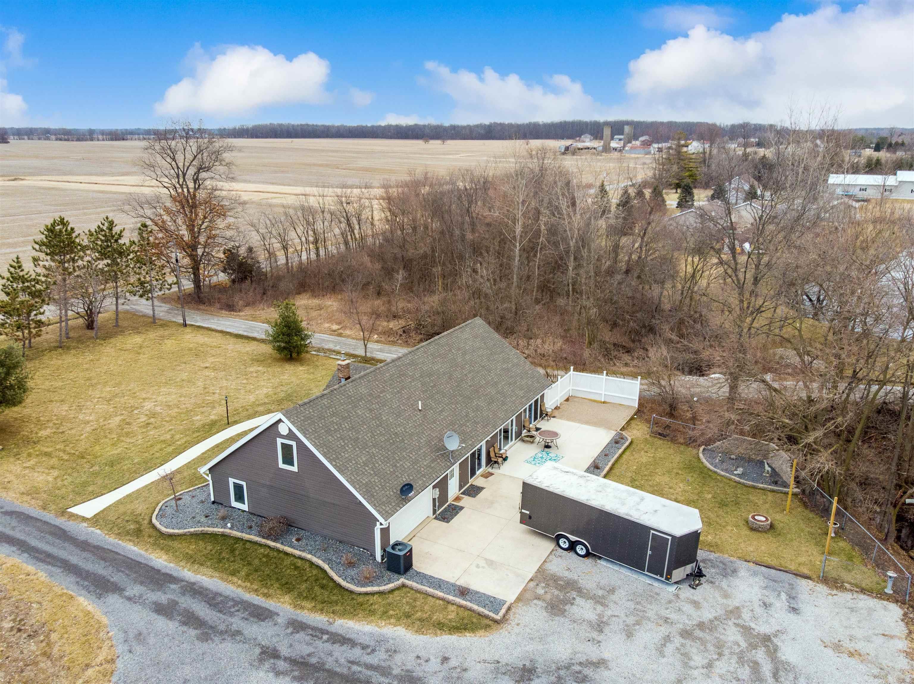 12010 North County Line Road East Spencerville, IN 46788 - Photo 8 of 36