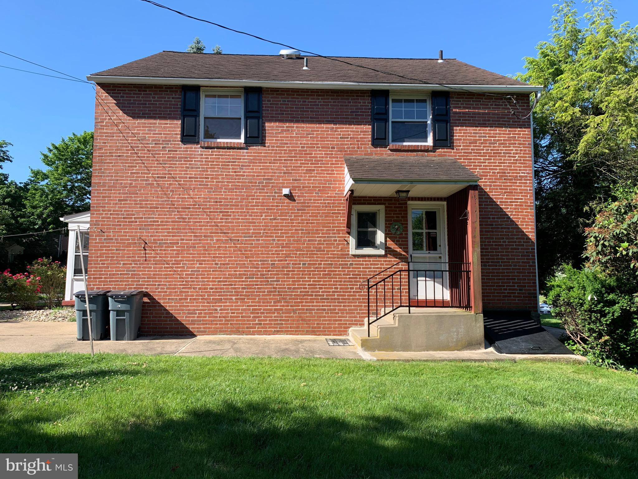 291 Avon Road Springfield, PA 19064 - Photo 5 of 35