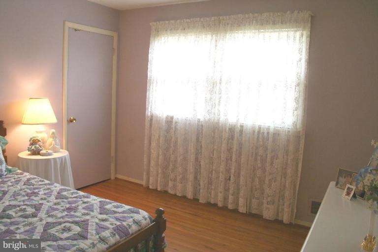 8409 Greeley Boulevard Springfield, VA 22152 - Photo 12 of 28 Bedroom #3