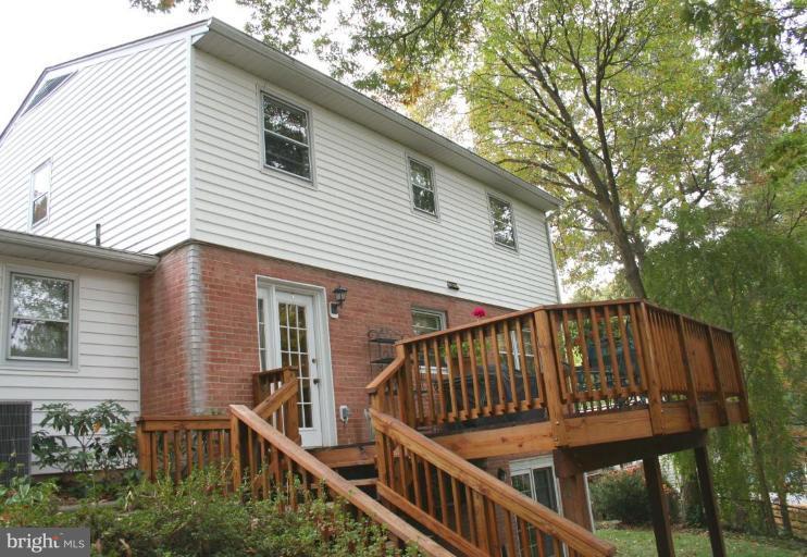 8409 Greeley Boulevard Springfield, VA 22152 - Photo 21 of 28 Exterior (Rear)