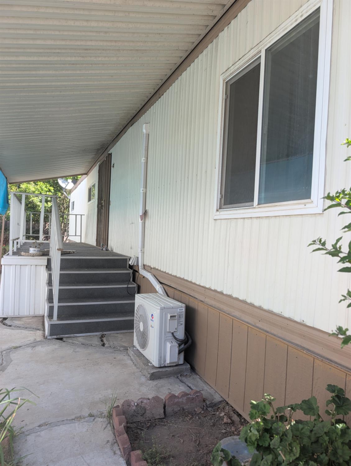 9484 99 Frontage Road, Unit 36 Stockton, CA 95212 - Photo 8 of 8 Gallery Image 8