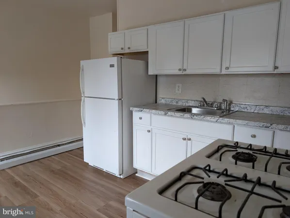 $1,300 | 646 Chestnut Street, Unit 3, Pottstown, PA 19464